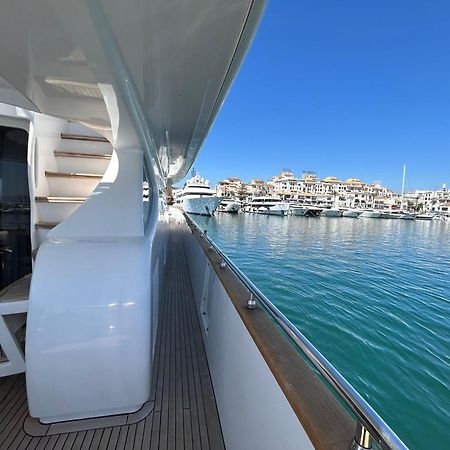 Hotel Super Yacht Located In Puerto Banus Marbella Exterior foto