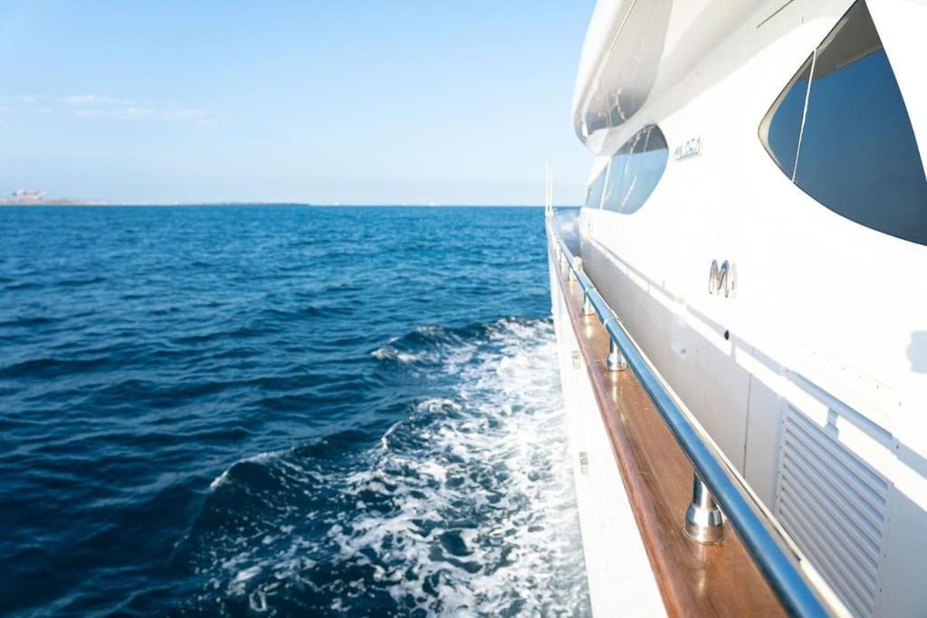 Hotel Super Yacht Located In Puerto Banus Marbella Exterior foto