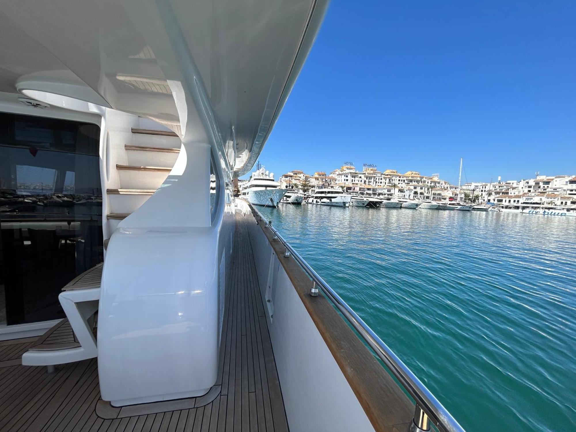 Hotel Super Yacht Located In Puerto Banus Marbella Exterior foto