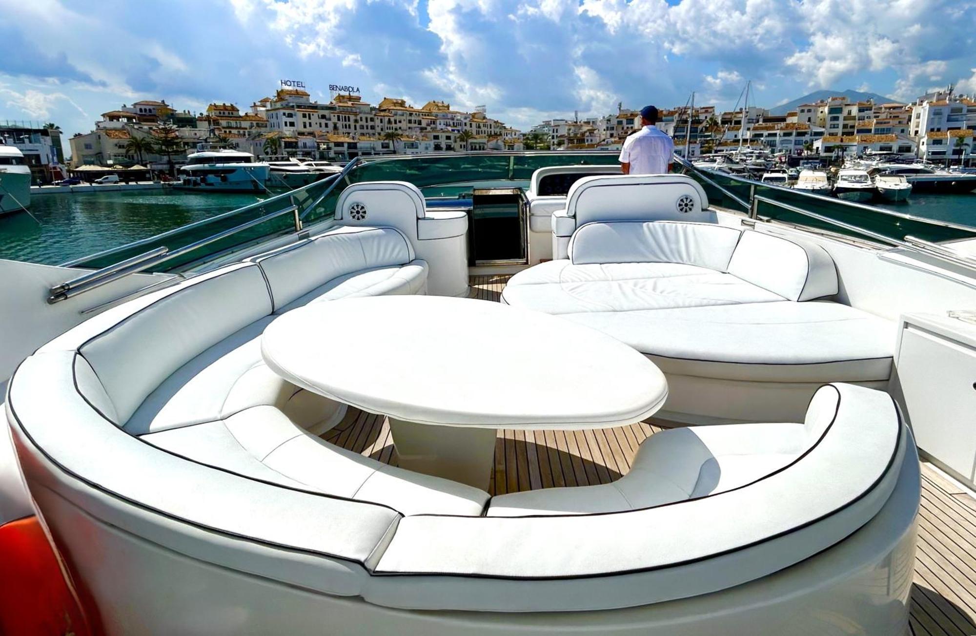 Hotel Super Yacht Located In Puerto Banus Marbella Exterior foto